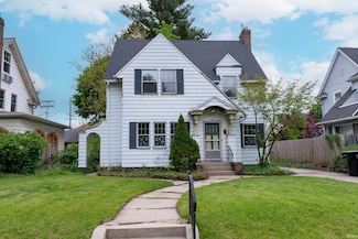 1119 E Bronson St, South Bend, IN 46615