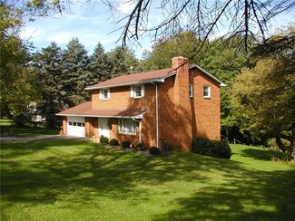 363 Saxonburg Rd, Butler, PA 16002