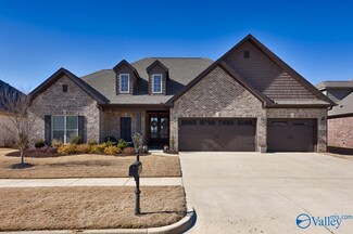 7604 Flint Crossing Cir SE, Big Cove, AL 35763