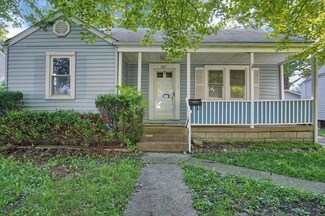 221 Doerr St, Roxana, IL 62084