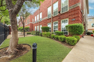 1015 W Bluff St, Fort Worth, TX 76102