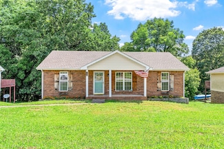 841 Lennox Rd, Clarksville, TN 37042