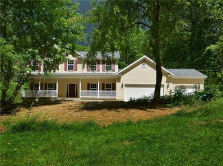 6813 Italy Rd, Export, PA 15632