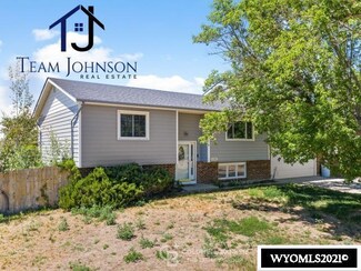 4 Lynx Rd, Rolling Hills, WY 82637