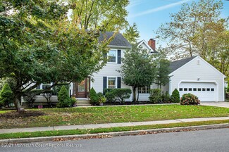 1207 Wall Rd, Spring Lake, NJ 07762