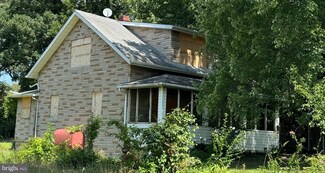 610 Salisbury Dr, Oxon Hill, MD 20745