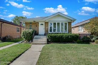 8152 N Ozark Ave, Niles, IL 60714