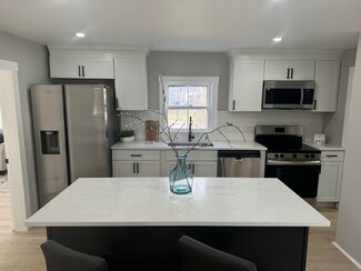 65 Washington Ave, Keene, NH 03431