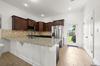1718 S Gonzales Trace Ave, Gonzales, LA 70737