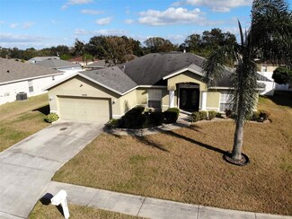 5458 Oakford Dr, Lakeland, FL 33812