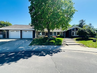 553 Manor Oak Place, Manteca, CA 95336