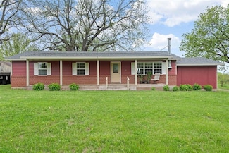 588 NW 105 Rd, Centerview, MO 64019