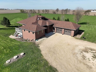 471 Enloe Rd, Rewey, WI 53580