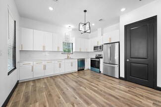 210 Canary St, Point Blank, TX 77364