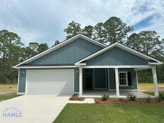 199 Freshwater Ln NE, Ludowici, GA 31316