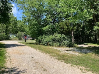 62 W Sugar Lake Dr, Mound City, KS 66056