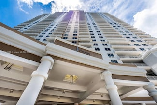801 Brickell Key Blvd Unit 807, Miami, FL 33131
