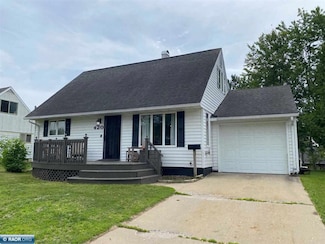420 Andover Rd, Hoyt Lakes, MN 55750