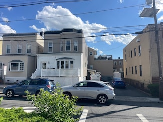 183 Franklin St, Secaucus, NJ 07094