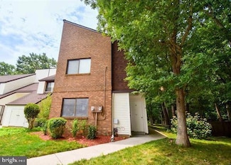 16 Country Birch Ln, Egg Harbor Township, NJ 08234