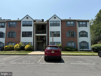 16 Chamberlin Ct, Lawrence Township, NJ 08648