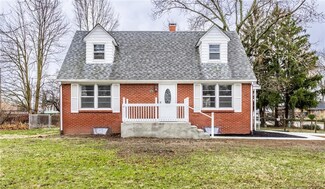 5701 E 16th St, Indianapolis, IN 46218