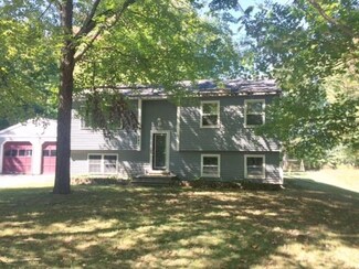 247 Alewive Rd, Lyman, ME 04002