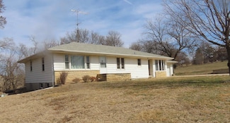 320 Maple St, Linwood, NE 68036