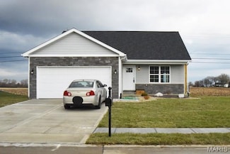 620 Eisenhower Blvd, Troy, IL 62294