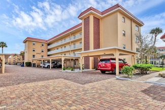 1250 N Portofino Dr Unit 303, Sarasota, FL 34242