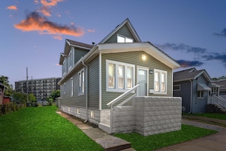 932 Ames St, Hammond, IN 46320