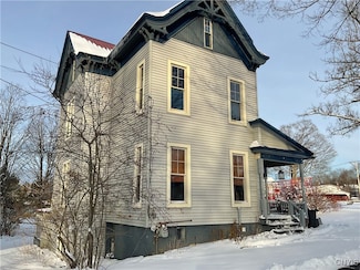 371 Putnam St Unit NS, Waterville, NY 13480