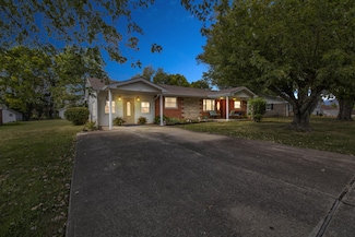 124 Westside Dr, Mount Sterling, KY 40353