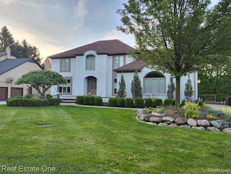 3190 Kenwood Dr, Rochester Hills, MI 48309