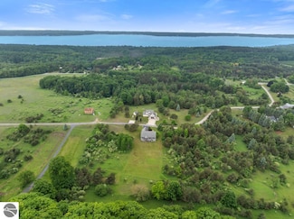 9791 Paradise Hills Dr, Central Lake, MI 49622
