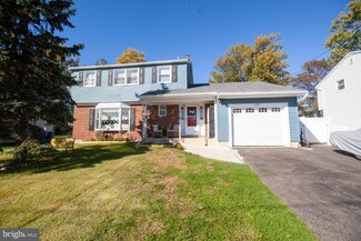 205 Regency Rd, Beverly, NJ 08010