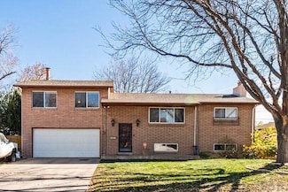 26 Fordham Cir, Pueblo, CO 81005