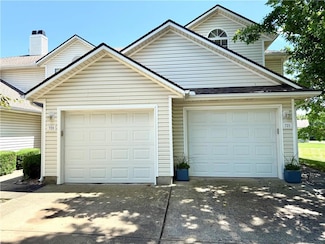 723 SE 14 St, Lee's Summit, MO 64081
