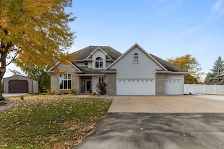 337 Forest View Rd, Oshkosh, WI 54904