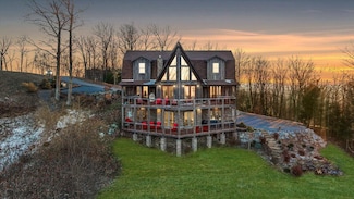 356 White Rock Trail, Caldwell, WV 24925