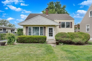 768 S Spring Rd, Elmhurst, IL 60126