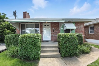 6912 Hampton Ave, Saint Louis, MO 63109
