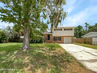 1869 Memory Ln, Jacksonville, FL 32210