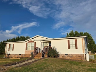 85 Chestnut Meadows Dr, Martinsville, VA 24112