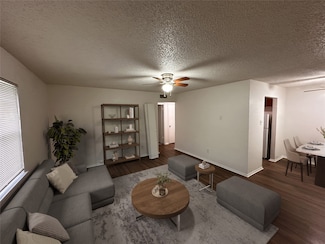 4639 Williams Rd Unit 206, Benbrook, TX 76116