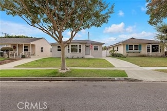 5764 Eckleson St, Lakewood, CA 90713