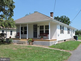 50 Bayview Ave, Frederica, DE 19946