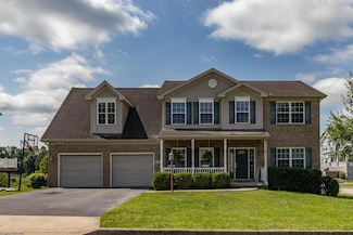 14 Kingston Dr, Bridgeport, WV 26330
