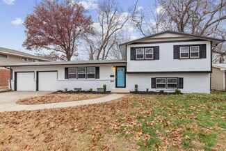 9726 W 3rd St N, Wichita, KS 67212
