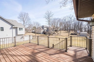 7226 NW 85th Place, Johnston, IA 50131